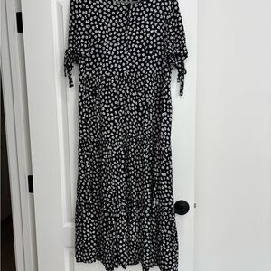 Madewell Tie-Sleeve Tiered Midi Dress in Woodcut Flowers